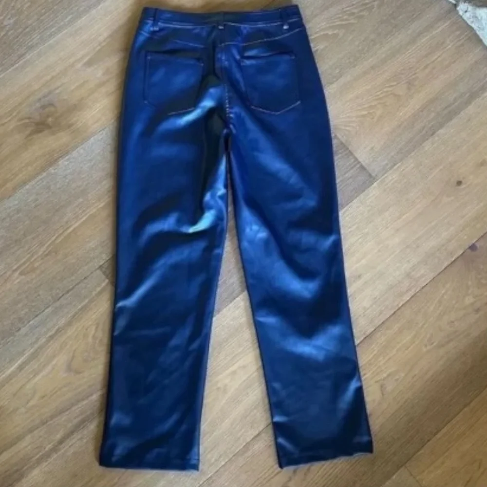HALOGEN Classic Navy 5 Pocket Faux Leather Straight Leg Crop Pants - Picture 3 of 9